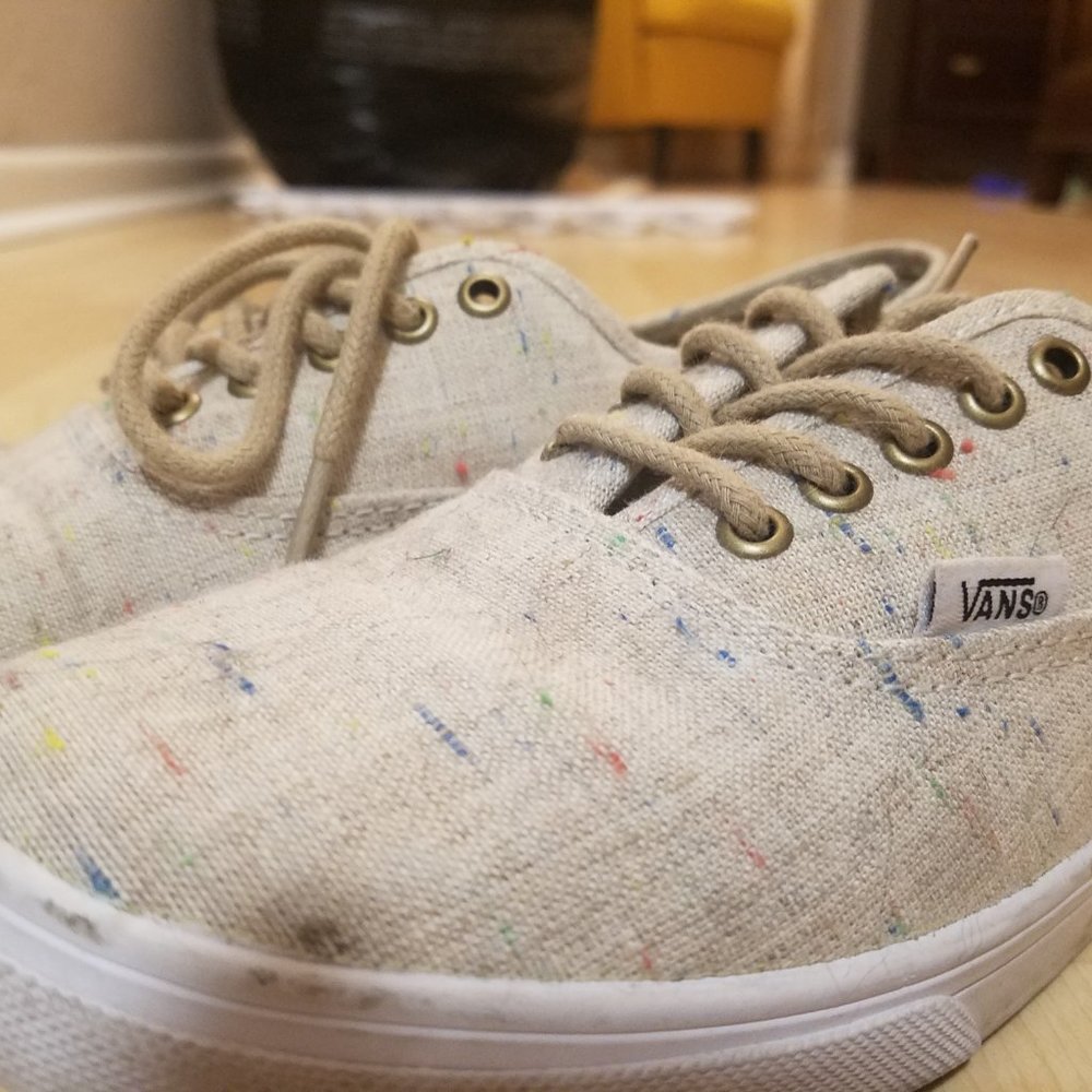 Vans - Picture 2 of 2